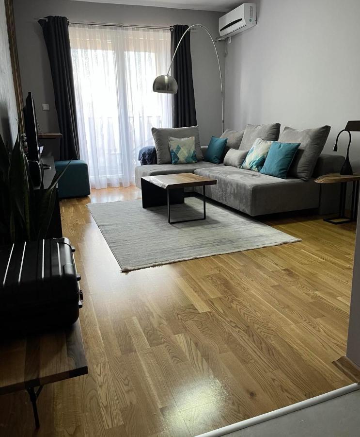 Porta Leks Apartment, Self Check-In, Own Parking Skopje Extérieur photo